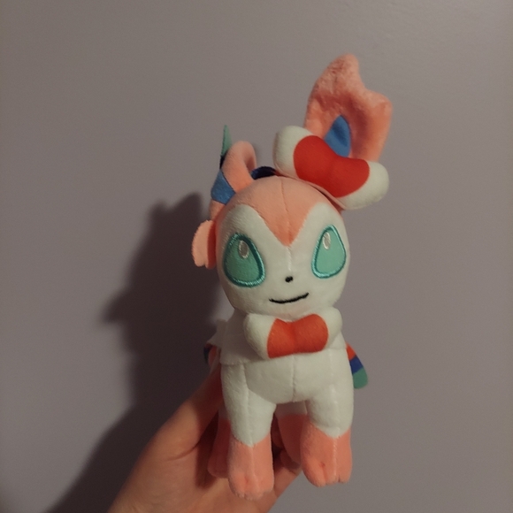 Sylveon Plush stuffed animal fairy type EeveePokemon 8in - Picture 1 of 5
